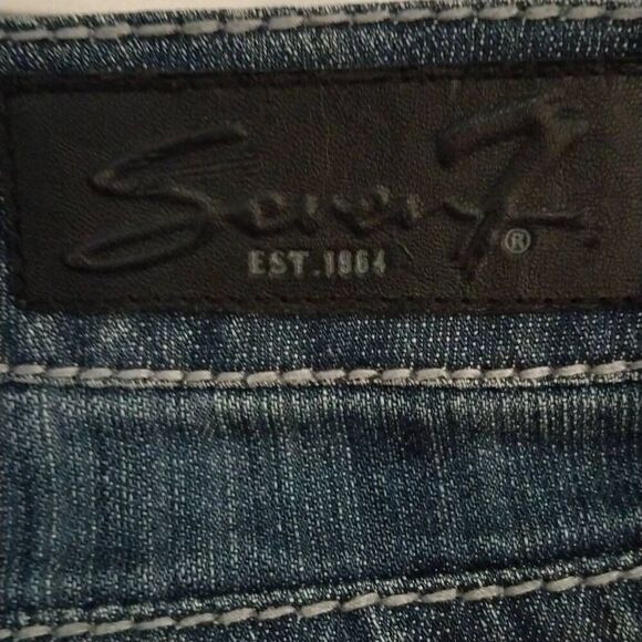 Seven Jeans Women's size 4P Blinged Out - Picture 6 of 10